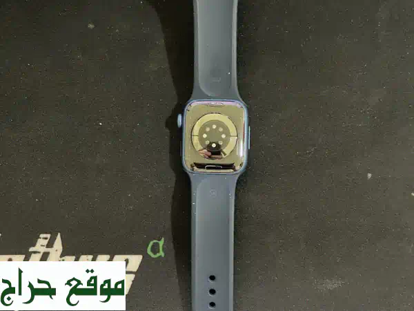 فرصة ذهبية: ابل واتش ٧ كحلي (بطارية ٨٩%) | شبه جديدة بـ 100 د.أ فقط!