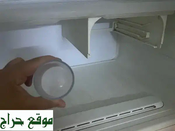 فرصة لا تعوض! ثلاجة 580 لتر بحالة ممتازة للبيع - تبريد وتجميد مثالي بـ 50 دينار!