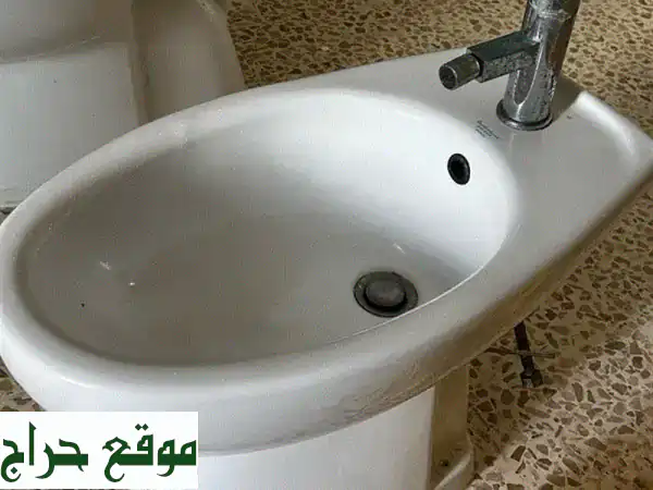 جدد حمامك بذكاء! حوض مرحاض ومغسلة بحالة ممتازة –...