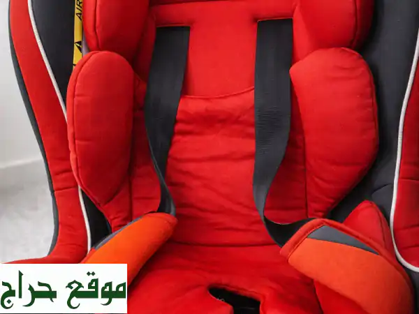 فرصة لا تعوض! مقعد سيارة أطفال نظيف جداً بـ 100 ريال...