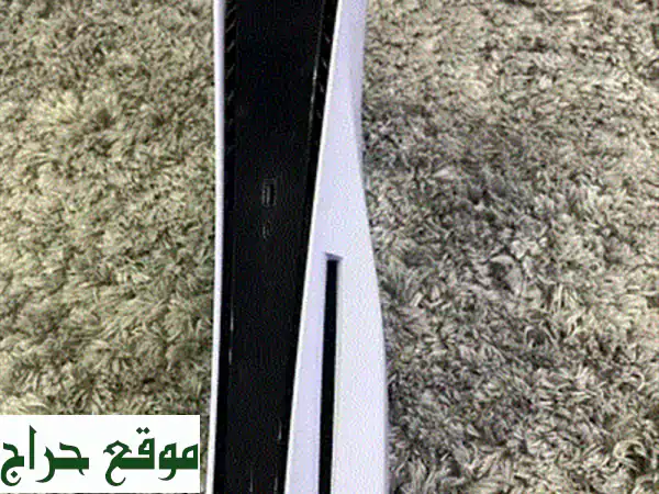 فرصة ذهبية! بلايستيشن 5 (PS5) للبيع بسعر استثنائي 135 ريال عماني فقط!