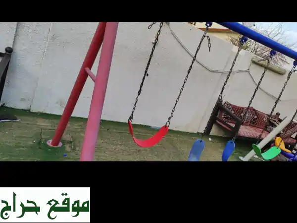 ألعاب حديقة متينة بحالة ممتازة للبيع زحليقة...