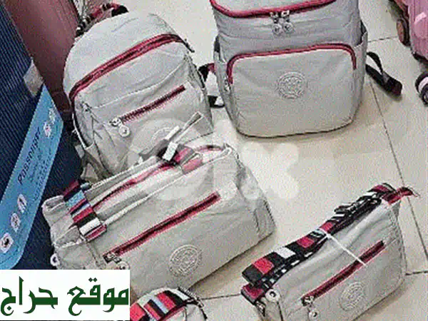 رفيقك المثالي: شنطة سفر كالفن كلاين الأصلية كبيرة الحجم 'كالجديدة' مع غطاء حماية!