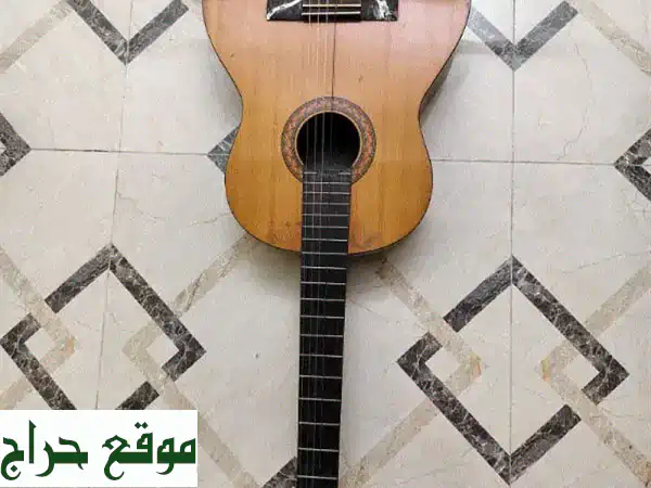 🌟 فرصة ذهبية! جيتار ياماها C40 كلاسيك أصلي...