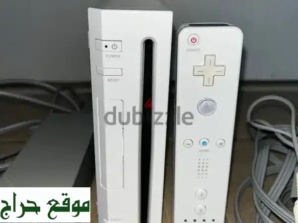 متعة لا تُنسى بانتظارك! جهاز Nintendo Wii الأصلي مع 2...