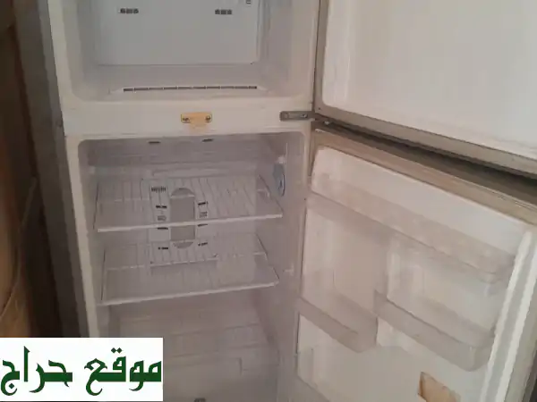 فرصة لا تعوض! ثلاجة سامسونج سيلفر بحالة ممتازة...