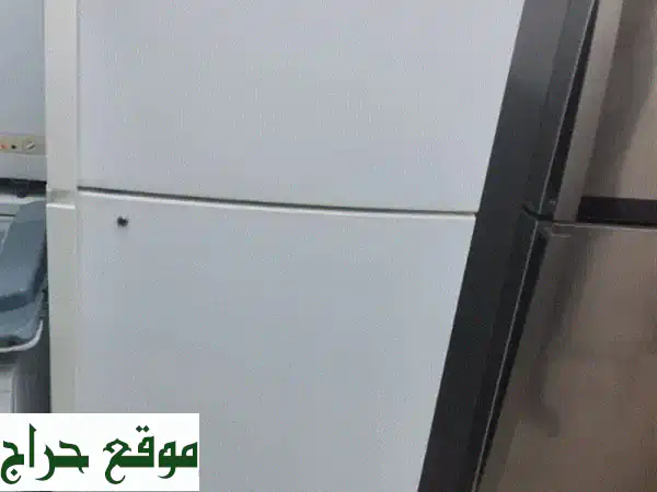 ثلاجة LG كبيرة بحالة ممتازة كالجديدة! ضمان وتوصيل...