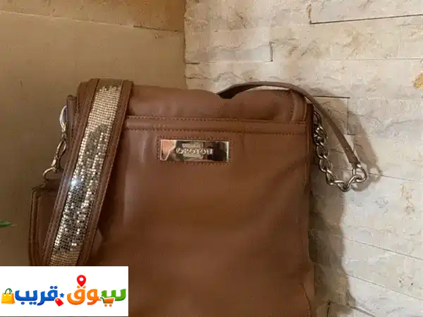 حقيبة OROTON الأصلية: أناقة، جودة، وتميز لا يُضاهى.