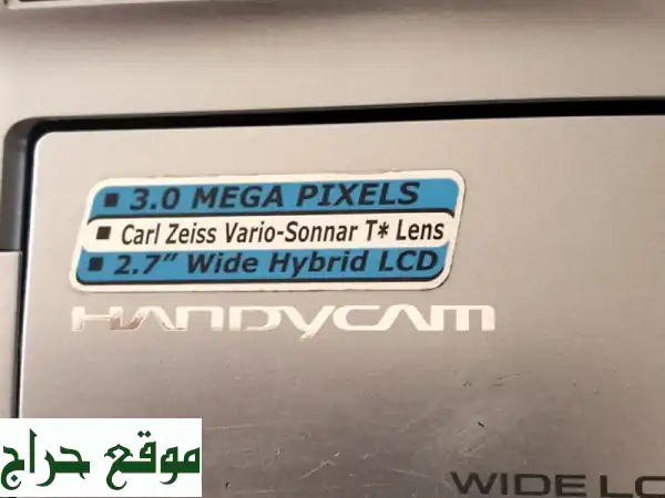 كاميرا فيديو نوع سوني بحالة ممتازة مع الحقيبة...