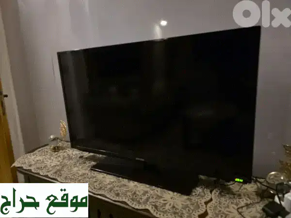 تلفزيون سامسونج 4K LED 45 بوصة: وضوح مذهل وتجربة لا تُنسى