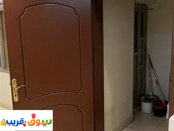 تجهيزات منزلية متكاملة: أبواب خشب، مكيفات،...