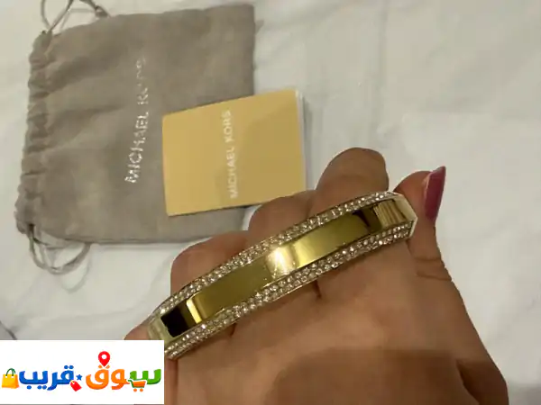 أسوارة مايكل كورس فنتج أصلية نادرة بضمان: أناقة كلاسيكية فاخرة (مستعملة مرتين فقط!)