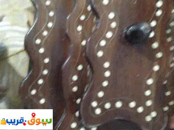 صندوق منقوش بالسلك و العم