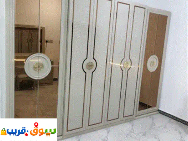 نجار متنقل خبير: فك وتركيب غرف نوم (عراقي، تركي) | صيانة أبواب وفاترينات | خدمات نجارة شاملة