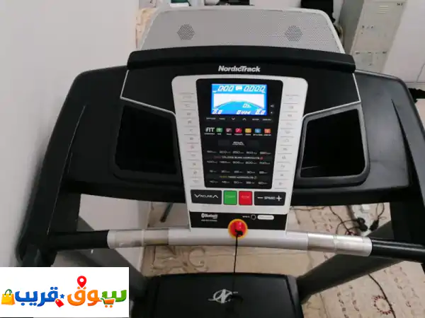 للبيع جهاز مشي من الماركة العالمية nordictrack،...