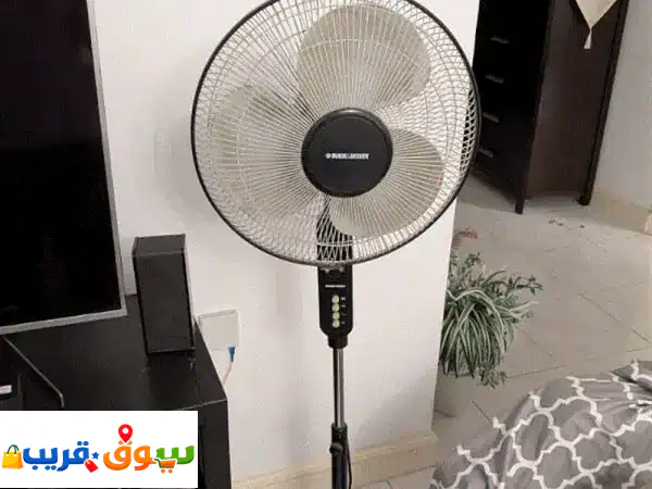 فرصة لا تعوض! 3 مراوح ستاند بحالة ممتازة (بلاك اند...