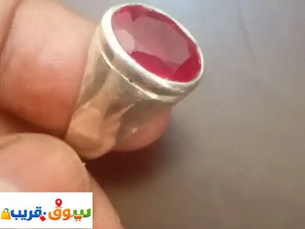 خاتم متوج بحجر ياقوت أصلي 10 قيراط قطعة فريده من...