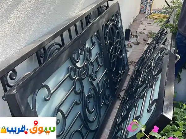 يوجد أبواب خارجيه مستعمله نظيفة جدا كاست...