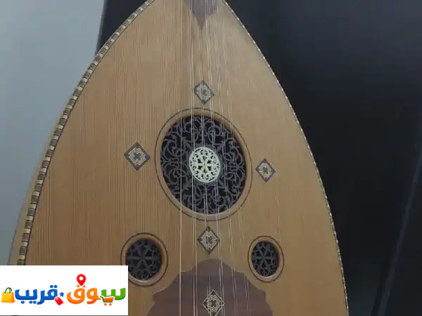 عود شامي صوت رخم موديل رقم (1) مستعمل شبه الجديد...