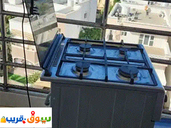 Two years old Oven Hoover Brand فرن من ماركة هوفر عمرها 2 سنة