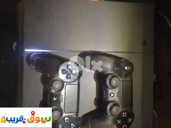 فرصة ذهبية! بلاي ستيشن 4 فات 1 تيرا (PS4 Fat 1TB) مع يدتين...