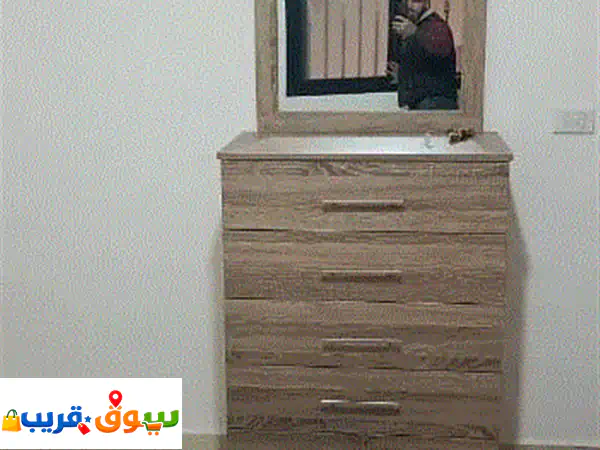 شفنيرة اربع جوارير مع مرايا