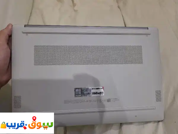 لابتوب شبه جديد 2100 ريال موجود في الرياض السلي أرسل...