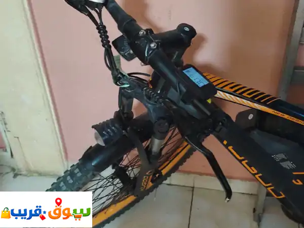 فرصة لا تُعوّض! دراجة كهربائية Kugoo V3 (موديل المدينة) سوداء بحالة ممتازة للبيع!