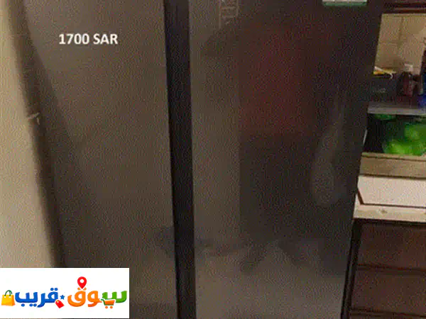 Excelent 3 years refrigerator.