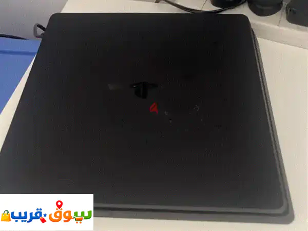 PLAY STATION 4