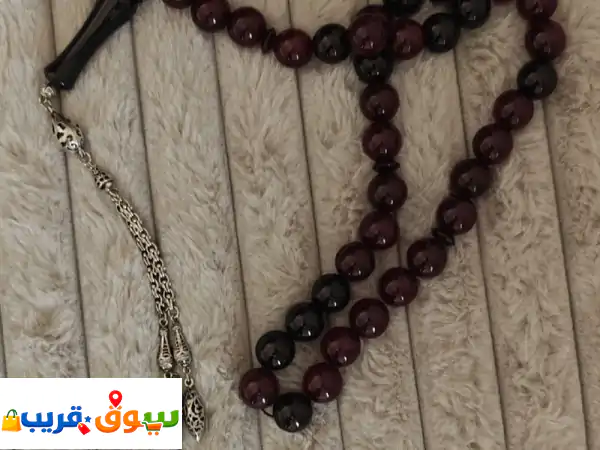 بيع مسباح، كل قطعة سعر لا يقل عن 40 دينارًا.
