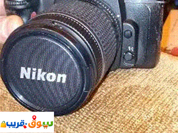اكتشف العالم عن قرب: عدسة Sigma 70-300mm Nikon F-Mount بحالة ممتازة!