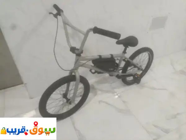 سيكل bmx للبيع في حالة ممتازة جدا السعر 600 درهم...