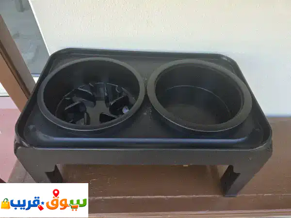 وعاء طعام وماء للحيوانات الأليفة بحالة ممتازة |...