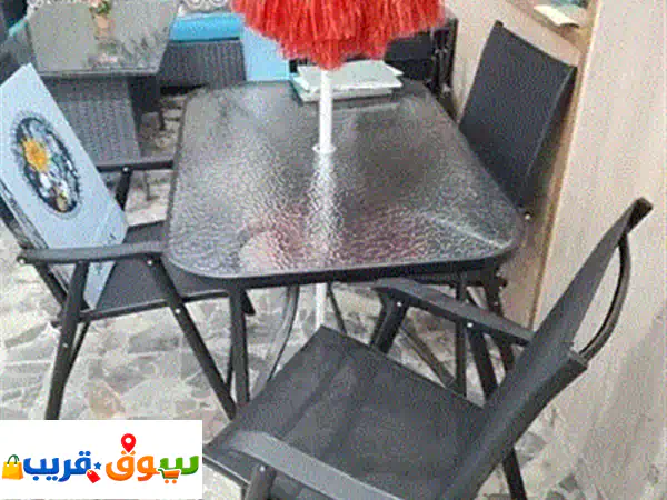 طاولات خارجيه للحديقه