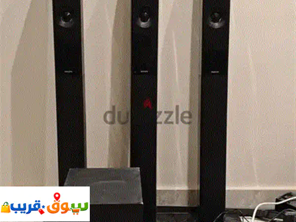 مسرح منزلي سامسونج للبيع: نظام صوتي متكامل 4 سماعات عمودية | تجربة سينمائية استثنائية