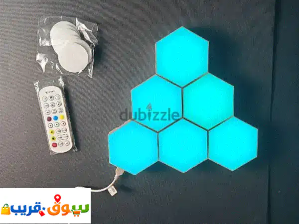 حوّل غرفتك: ألواح إضاءة RGB سداسية ذكية (10 قطع) | مثالية لغرف الألعاب والديكور المودرن