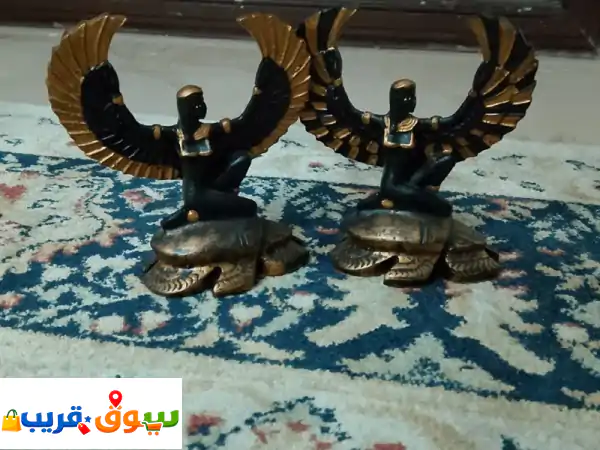 يوجد تحف أثريه مصريه للبيع تماثيل كالحقيقيه...