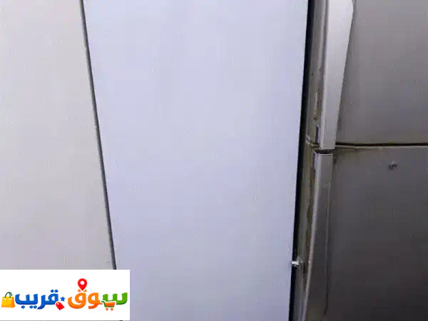 ثلاجة نظيفة جداً وأداء ممتاز! بـ 50 د.ب فقط - فرصة لا تعوض!