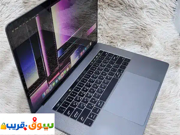 Apple MacBook Pro i716 gb 1 tb ssd 15.4 retina display 4 gb graphics