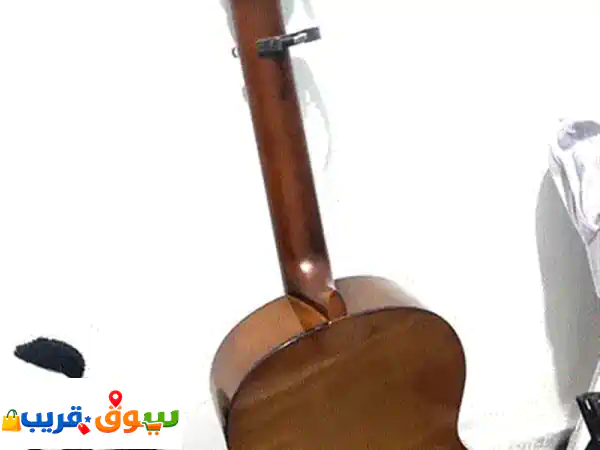 جيتار فيندر أصلي (Lady Owned) | بحالة ممتازة مع كابو وريشة | آلة موسيقية للبيع