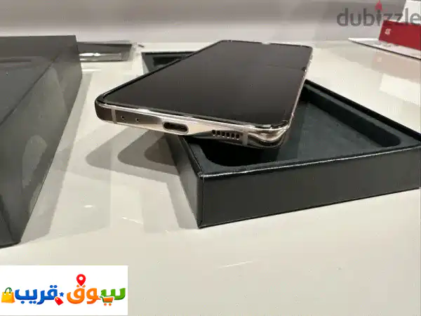 Samsung  Galaxy Z Flip 4256 GB