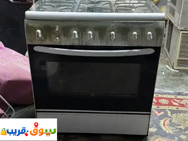 للبيع جفافات وستائر مقاسات مختلفه وثلاجه صغيره ومكيفات ويندو وسبلت