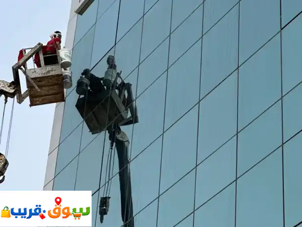 تنظيف الواجهات الزجاجيه والكلادينج واللوحات...