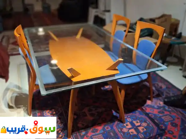 Dining table with free chairs
