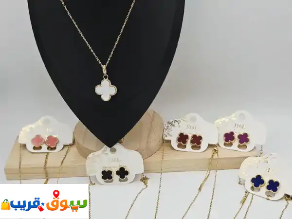 نبيع أكسسوارات نسائية زركون فاخرة. وأيضا لدينا...