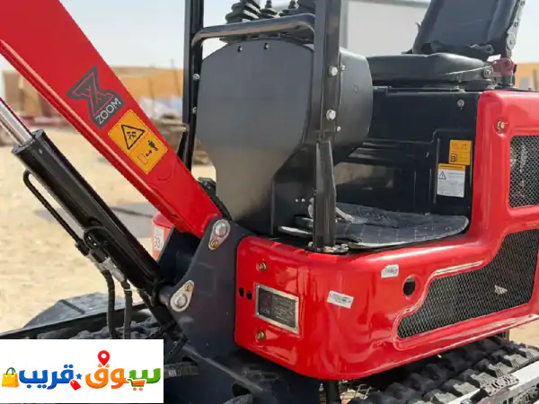 حفار زوم x بحالة ممتازة، ساعات تشغيل قليلة (85 ساعة...