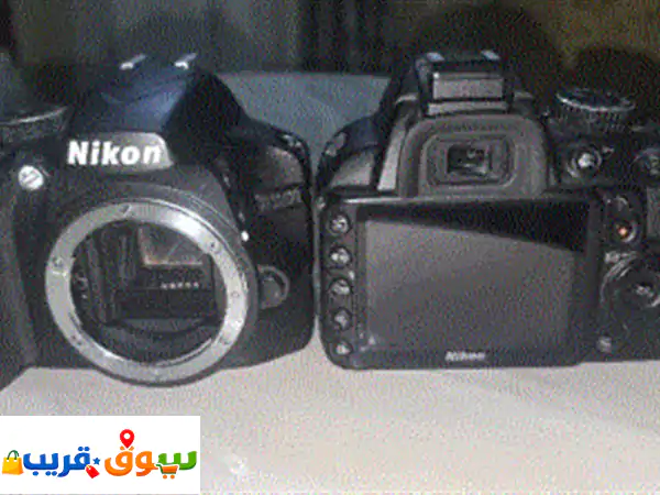 للبيع كاميراتين نيكون على الشرط d3200 d3100 الملحقات...
