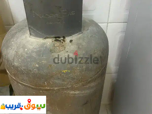 أسطوانة غاز نادر (متوسطة) مع منظم | بحالة ممتازة...