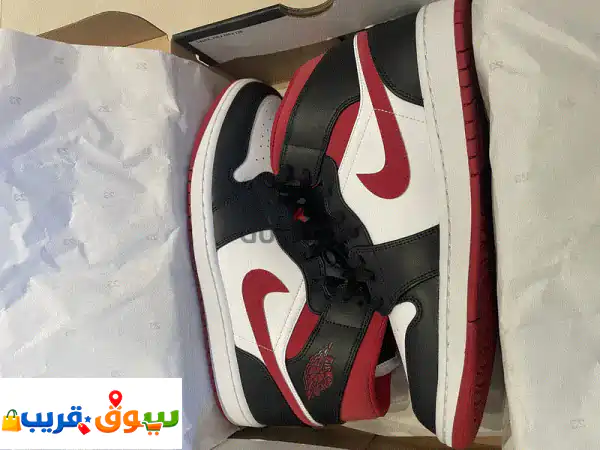 فرصة لا تفوت: Air Jordan 1 Mid الأصلي (جديد كليًا)...
